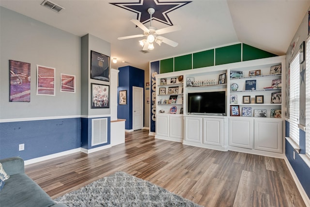 11808 Warbler Ln, Fort Worth, TX 76244 - living area featuring ceiling fan, wood finished floors, vaulted ceiling, and baseboards
