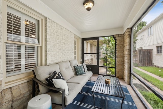 6443 Velasco Ave, Dallas, TX 75214 - sunroom / solarium featuring an outdoor living space