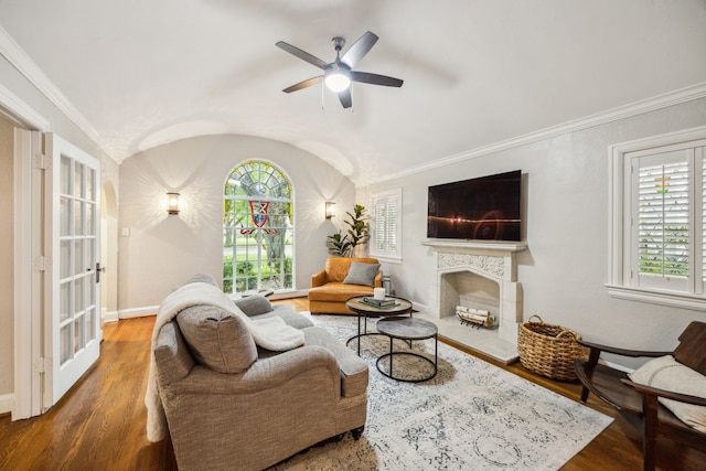 6443 Velasco Ave, Dallas, TX 75214 - living room featuring plenty of natural light, wood finished floors, ceiling fan, baseboards, and lofted ceiling