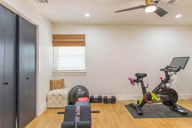 729 Bizerte Ave, Dallas, TX 75224 - exercise area featuring wood finished floors, baseboards, a ceiling fan, and recessed lighting