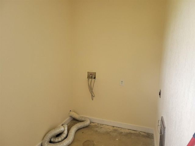 316 Charlie Dr, Whitesboro, TX 76273 - laundry room with electric dryer hookup, hookup for a washing machine, and baseboards