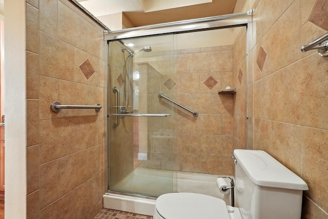 1125 Sayles Blvd, Abilene, TX 79605 - bathroom featuring toilet and a tile shower