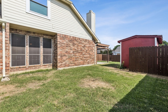 412 Kyle Ln, Lewisville, TX 75067 - view of yard