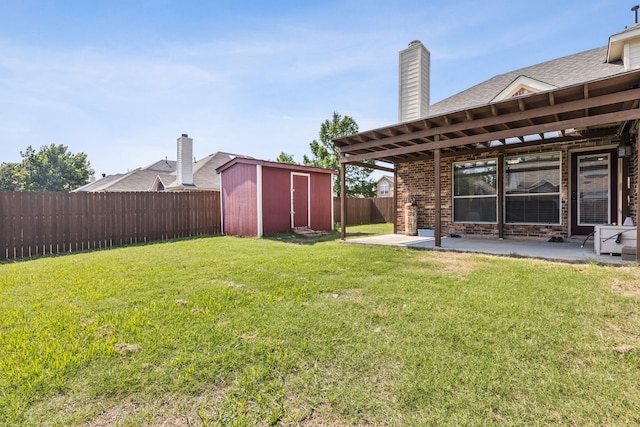 412 Kyle Ln, Lewisville, TX 75067 - view of yard with a patio area