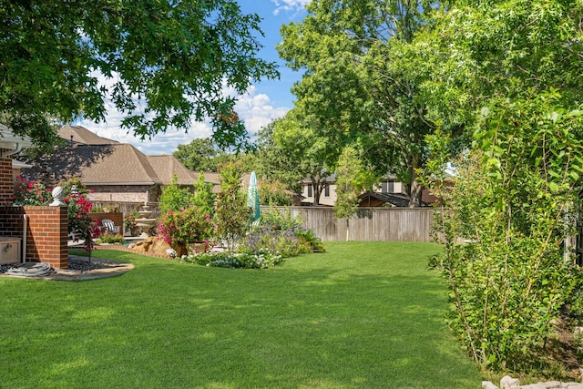 4009 Tave Ct, Arlington, TX 76016 - view of yard