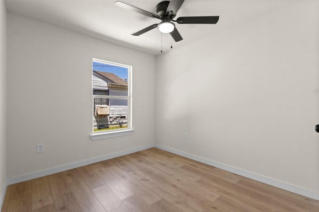 2634 Macon St, Dallas, TX 75215 - empty room with light wood-style flooring and ceiling fan