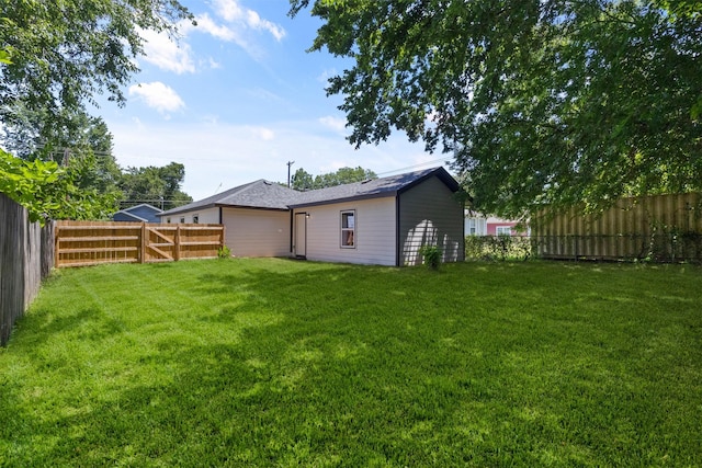 2634 Macon St, Dallas, TX 75215 - view of fenced backyard