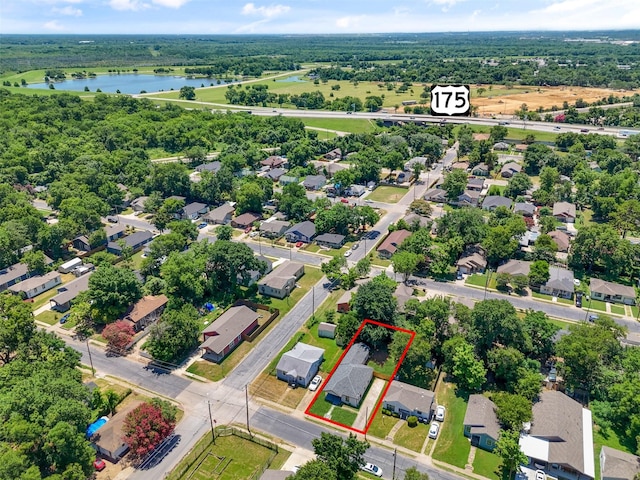2634 Macon St, Dallas, TX 75215 - aerial view of residential area featuring a nearby body of water and property parcel outlined