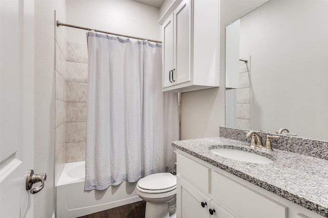 2921 Crossbow Ln, Celina, TX 75009 - full bath with vanity, toilet, shower / bath combo with shower curtain, and wood finished floors