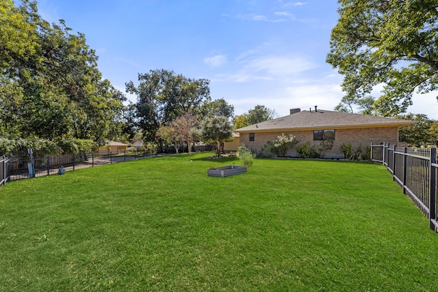 208 Ashe Bend Dr, Rowlett, TX 75087 - view of yard