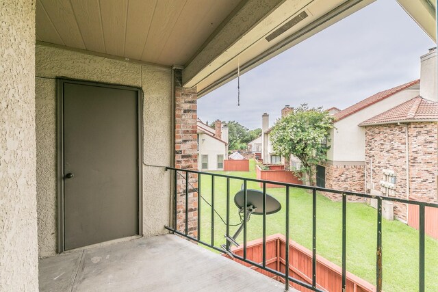 920 Turtle Cv Unit 252, Irving, TX 75060 - view of balcony