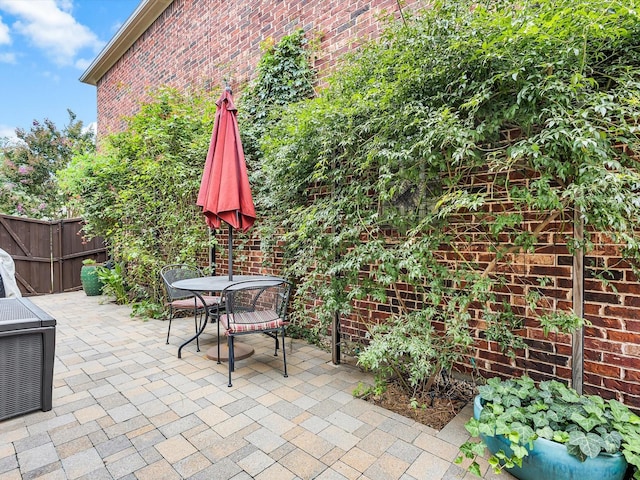 4344 Kestrel Way, Carrollton, TX 75010 - view of patio featuring outdoor dining area