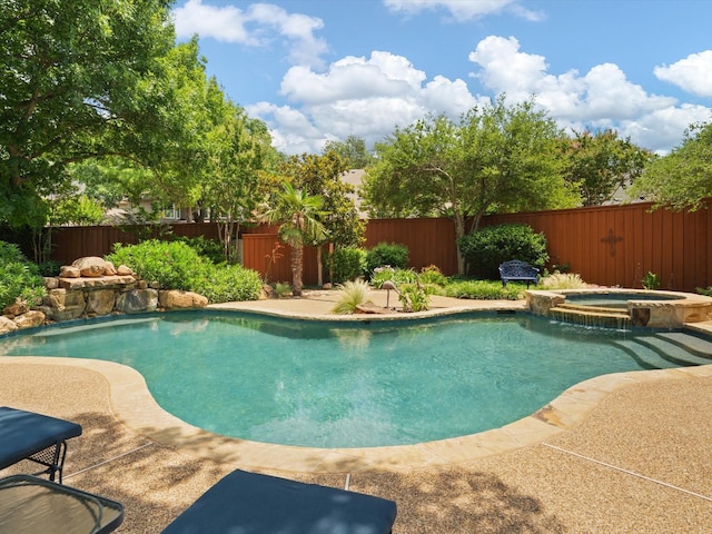 6301 Bermuda Dunes Dr, Plano, TX 75093 - view of pool featuring a fenced backyard and a pool with connected hot tub