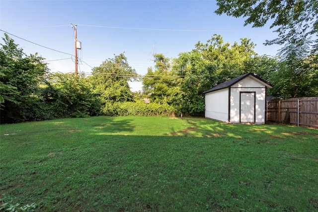228 Harrison Ln, Hurst, TX 76053 - view of yard