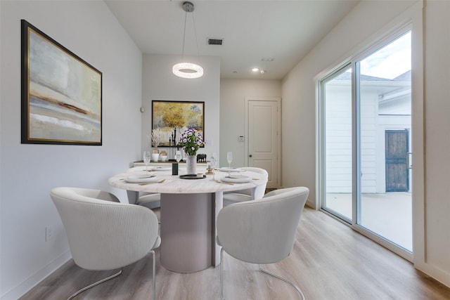 928 Marian Dr, Allen, TX 75013 - dining area with light wood-style flooring, baseboards, and recessed lighting