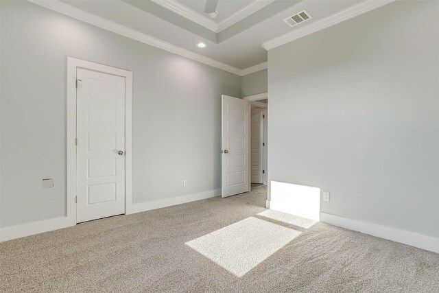 580 Highview Ct, Godley, TX 76044 - carpeted spare room featuring crown molding, recessed lighting, ceiling fan, and baseboards