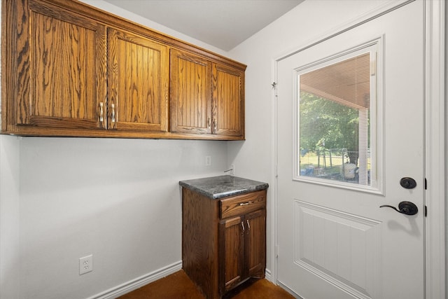 604 Donna Cir, Kerens, TX 75144 - laundry room with baseboards
