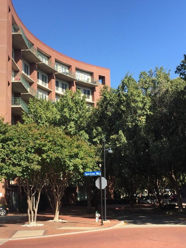 5055 Addison Cir Unit 723, Addison, TX 75001 - view of apartment building / complex