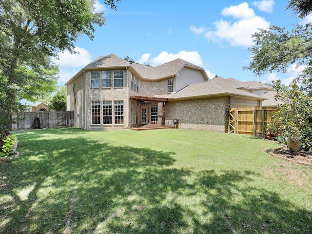 2832 Lincolnshire Dr, Richardson, TX 75082 - back of property featuring brick siding
