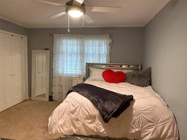 4 Preston Pl, Mineral Wells, TX 76067 - carpeted bedroom featuring ornamental molding, ceiling fan, and a closet