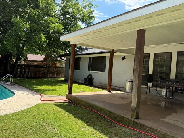 4 Preston Pl, Mineral Wells, TX 76067 - view of yard featuring a patio area