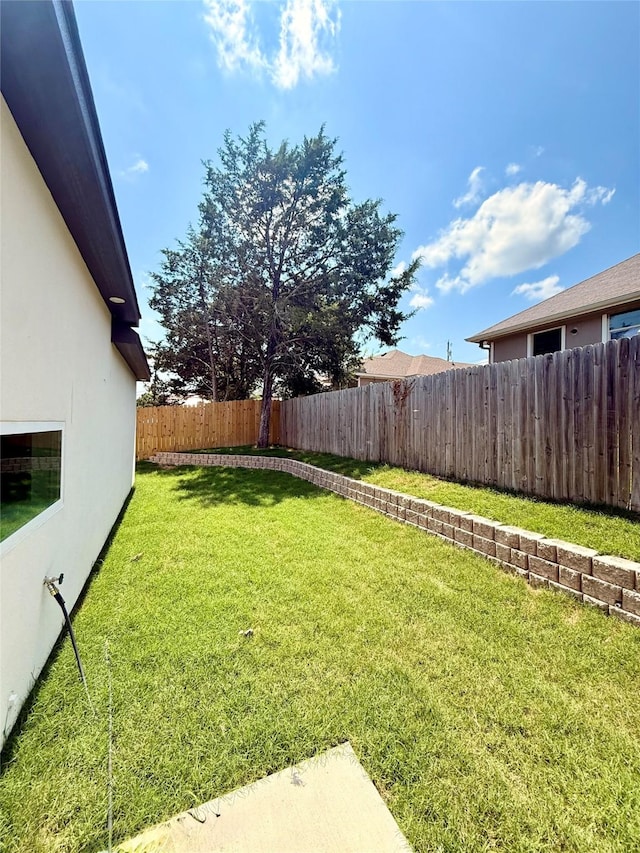 2815 Pall Mall Ave, Dallas, TX 75241 - spacious closet featuring marble look tiles
