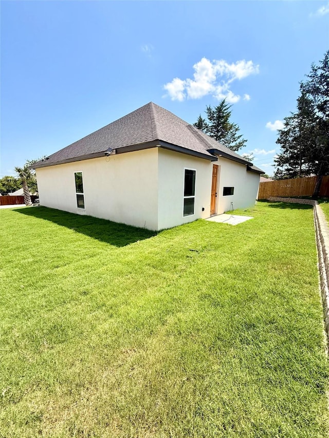 2815 Pall Mall Ave, Dallas, TX 75241 - empty room with baseboards, light marble finish flooring, and ceiling fan