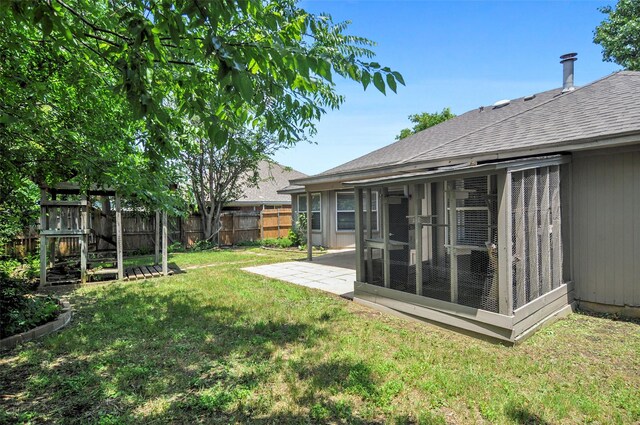 7536 Meadow Creek Dr, Fort Worth, TX 76123 - view of yard with a patio area