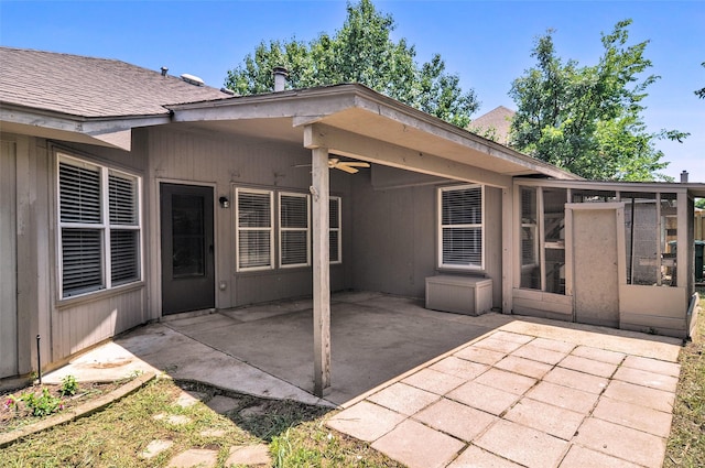 7536 Meadow Creek Dr, Fort Worth, TX 76123 - view of patio with a ceiling fan