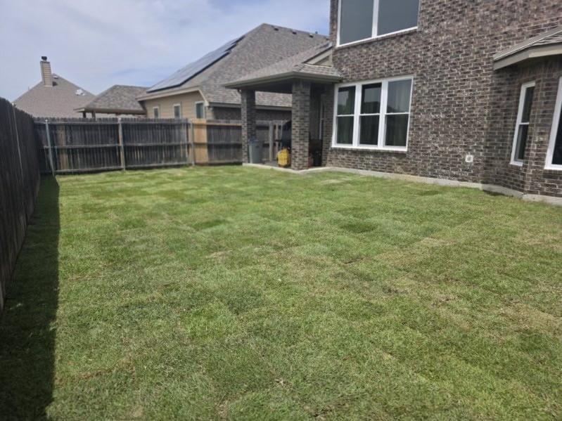 1116 Albany Dr, Fort Worth, TX 76131 - view of yard