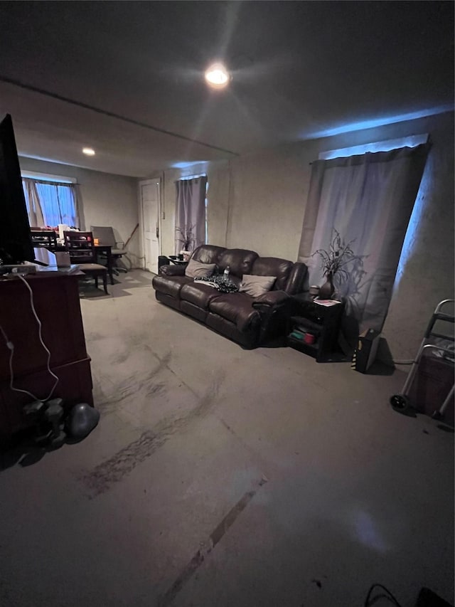 5002 Scott Rd, Fort Worth, TX 76114 - living area featuring recessed lighting