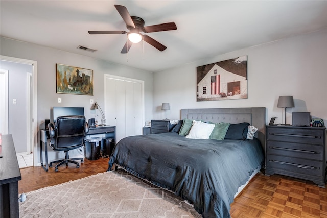 1434 Southland St, Sulphur Springs, TX 75482 - bedroom featuring a desk, a closet, and a ceiling fan