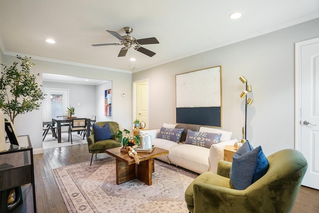 4731 Wateka Dr, Dallas, TX 75209 - living room featuring a ceiling fan, recessed lighting, wood finished floors, crown molding, and baseboards