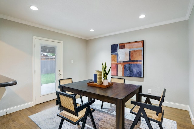 4731 Wateka Dr, Dallas, TX 75209 - dining room featuring baseboards, light wood-style flooring, an office area, ornamental molding, and recessed lighting