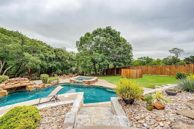 1717 Woodridge Ct, Aledo, TX 76008 - view of pool with an in-ground hot tub and a patio area