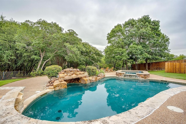 1717 Woodridge Ct, Aledo, TX 76008 - view of pool featuring a pool with connected hot tub and a patio