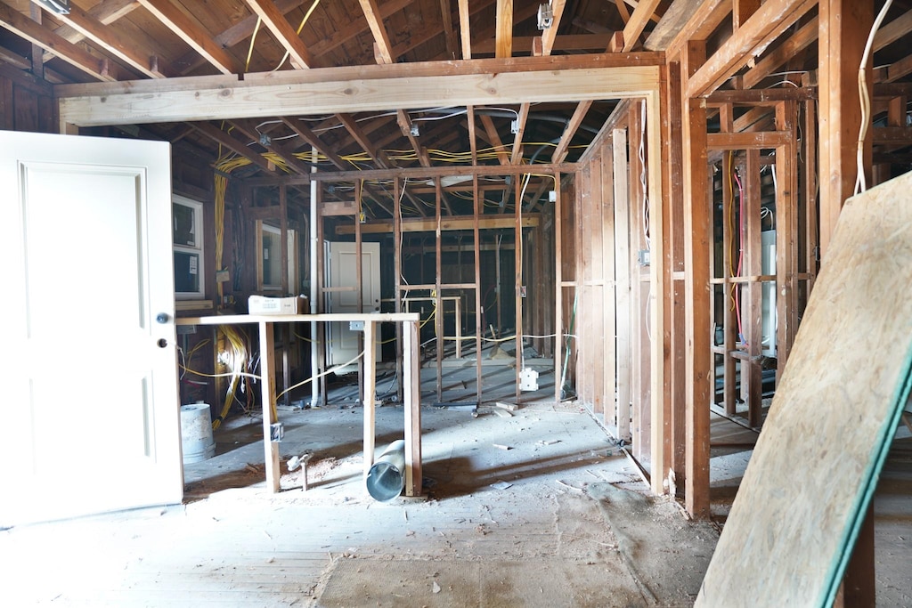 3517 Forney Rd, Dallas, TX 75223 - view of miscellaneous room