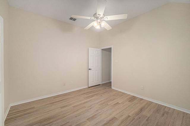 5516 La Bandera Trl, Benbrook, TX 76126 - unfurnished room featuring light wood-style floors, baseboards, ceiling fan, and lofted ceiling
