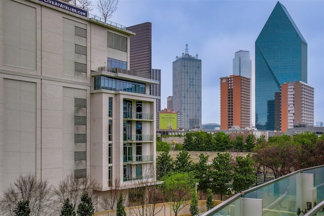 1918 N Olive St Unit 302, Dallas, TX 75201 - view of city