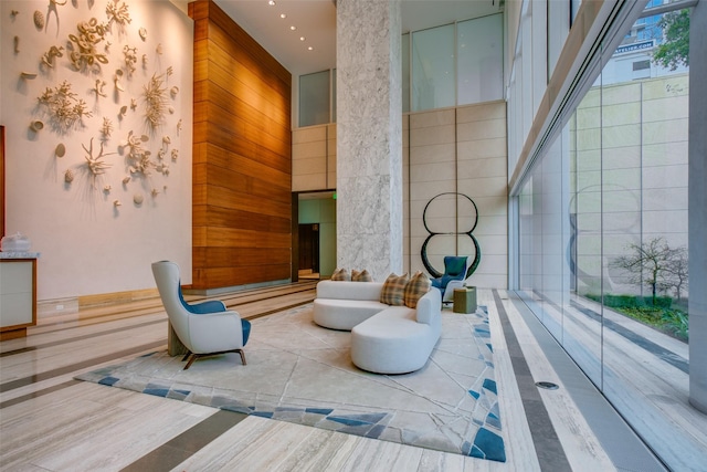 1918 N Olive St Unit 302, Dallas, TX 75201 - building lobby with a high ceiling