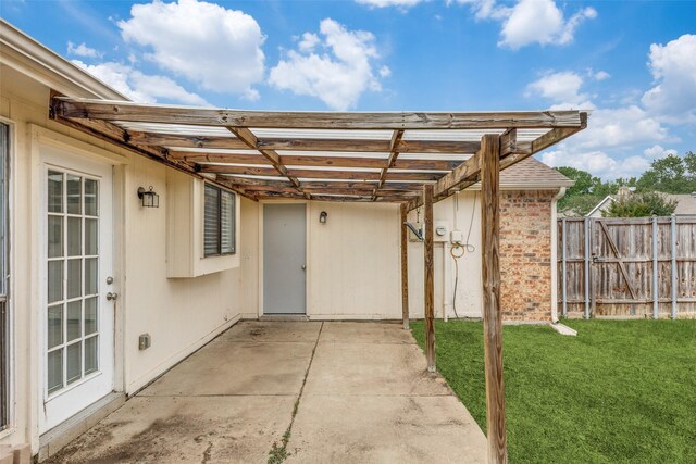 6704 Wesson Dr, Plano, TX 75023 - view of patio