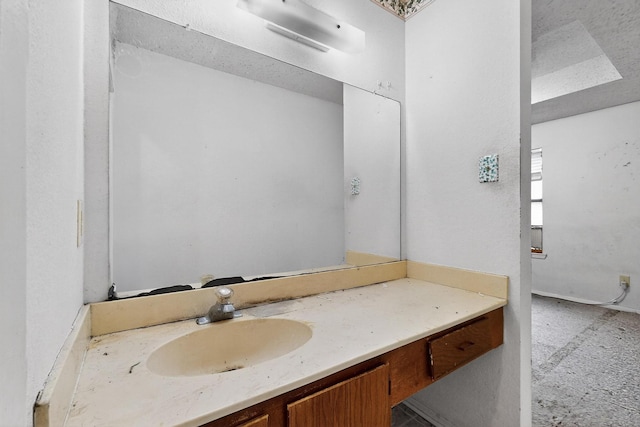 8512 Whitney Dr, White Settlement, TX 76108 - bathroom with vanity and baseboards