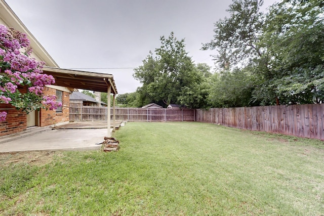 8512 Whitney Dr, White Settlement, TX 76108 - view of yard with a patio area