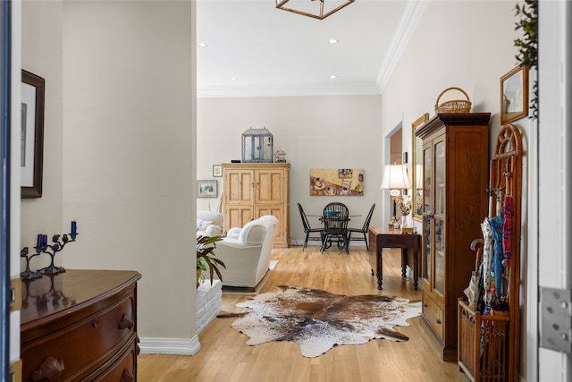 6518 Laurel Valley Rd, Dallas, TX 75248 - entryway with light wood finished floors, crown molding, baseboards, and recessed lighting
