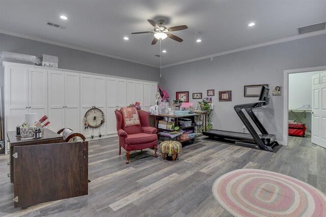 520 N College St, Waxahachie, TX 75165 - recreation room featuring ceiling fan, wood finished floors, ornamental molding, and recessed lighting
