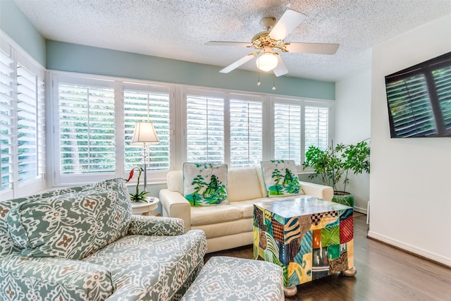 204 Varsity Cir, Arlington, TX 76013 - sunroom with healthy amount of natural light