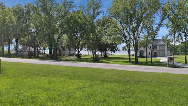1511 Shoreline Dr, Mabank, TX 75143