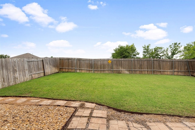 2118 Cone Flower Dr, Forney, TX 75126 - view of yard