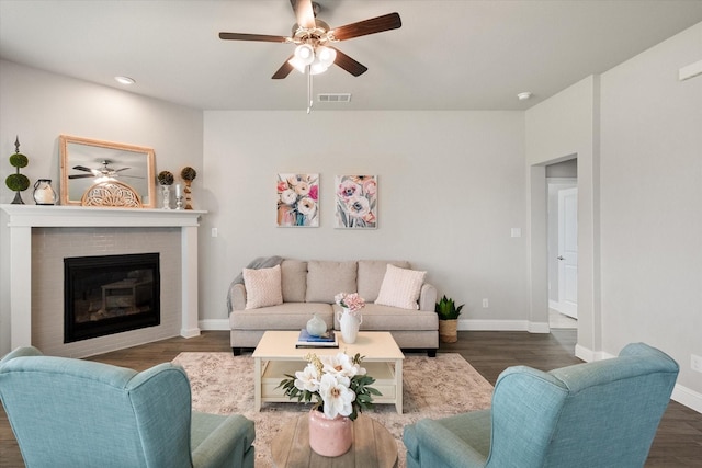 3604 Hidden Hollow Dr, Grand Prairie, TX 76065 - living area featuring a ceiling fan, wood finished floors, a fireplace, baseboards, and recessed lighting