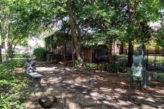 1991 Saint Andrews Dr, Red Oak, TX 75154 - view of yard